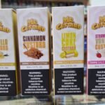 Botella de 30 ml de e-líquido Mr. Custard Salt con 35 mg de nicotina. El envase es transparente con tapa blanca y etiqueta en tonos dorados y marrones, destacando el logo de la marca y la concentración de nicotina.